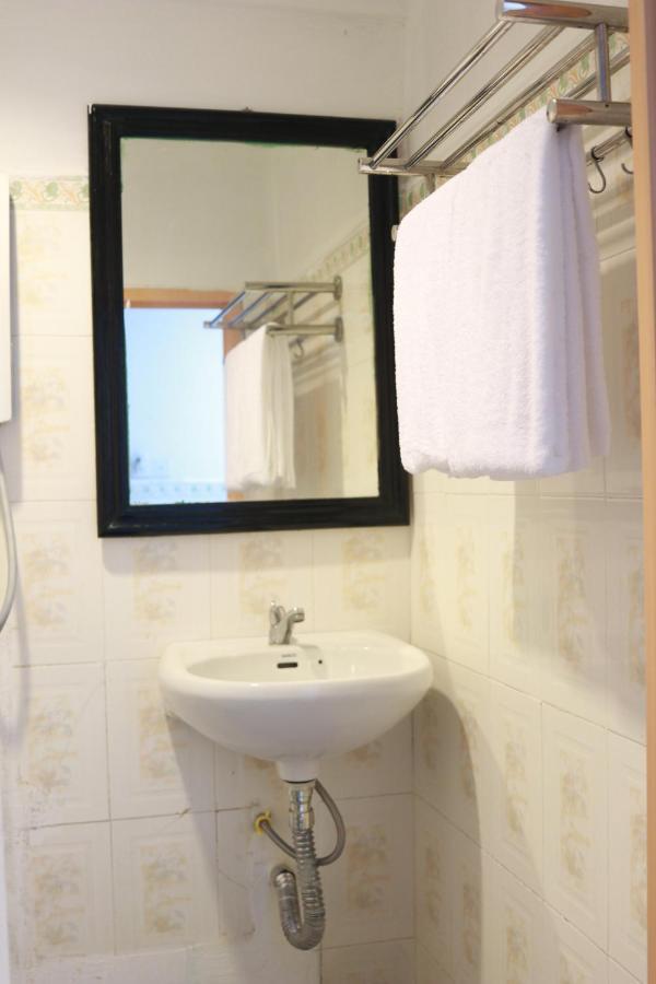 Sy Guesthouse Phnom Penh Dış mekan fotoğraf